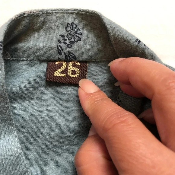 Unique vintage boy vast size 3-5 years old - Picture 5 of 5